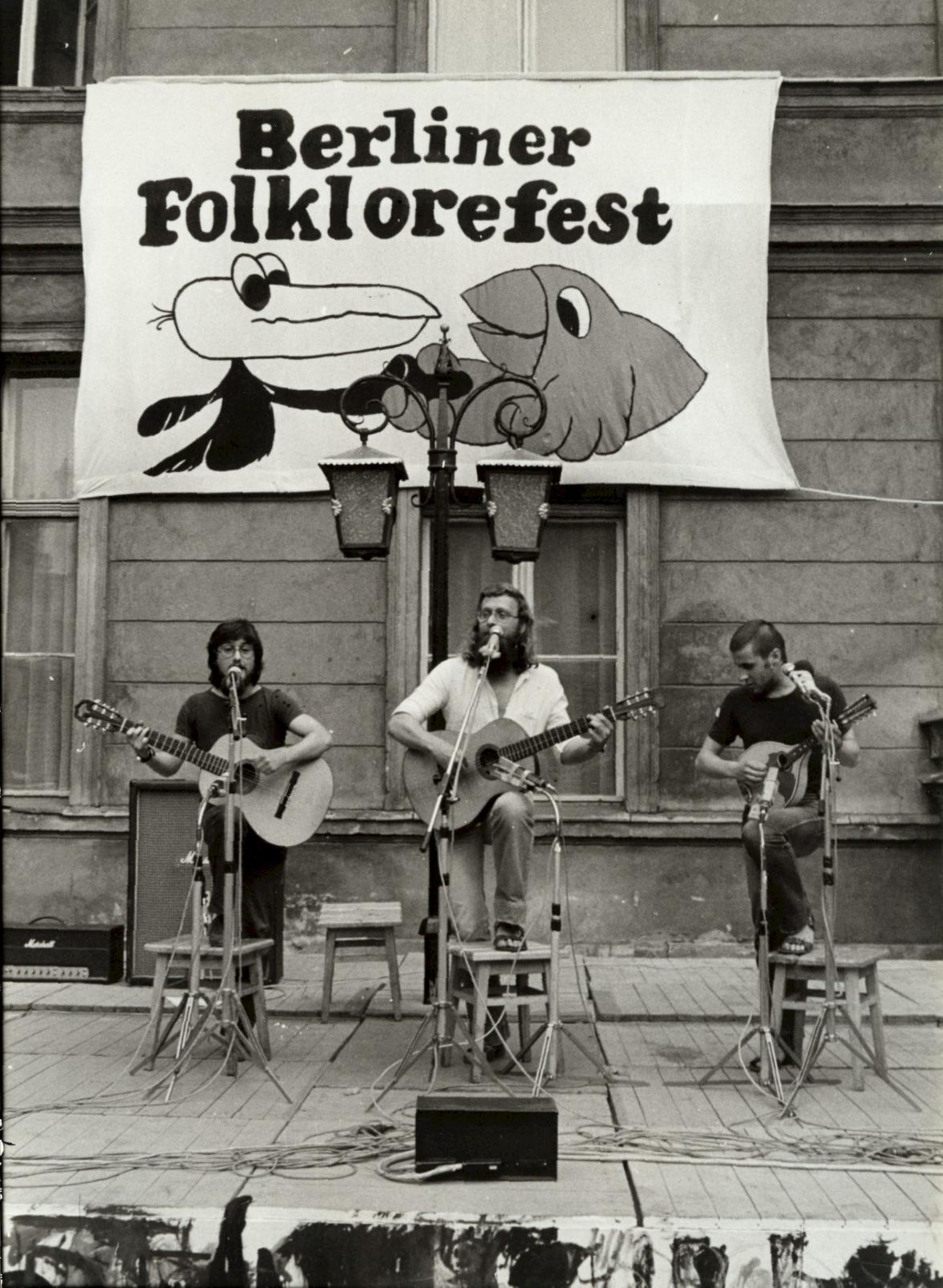 Liedehrlich aus Gera 1980 beim Berliner Folklorefest im Haus der jungen Talente (Foto: Jürgen Hohmuth/zeitort)